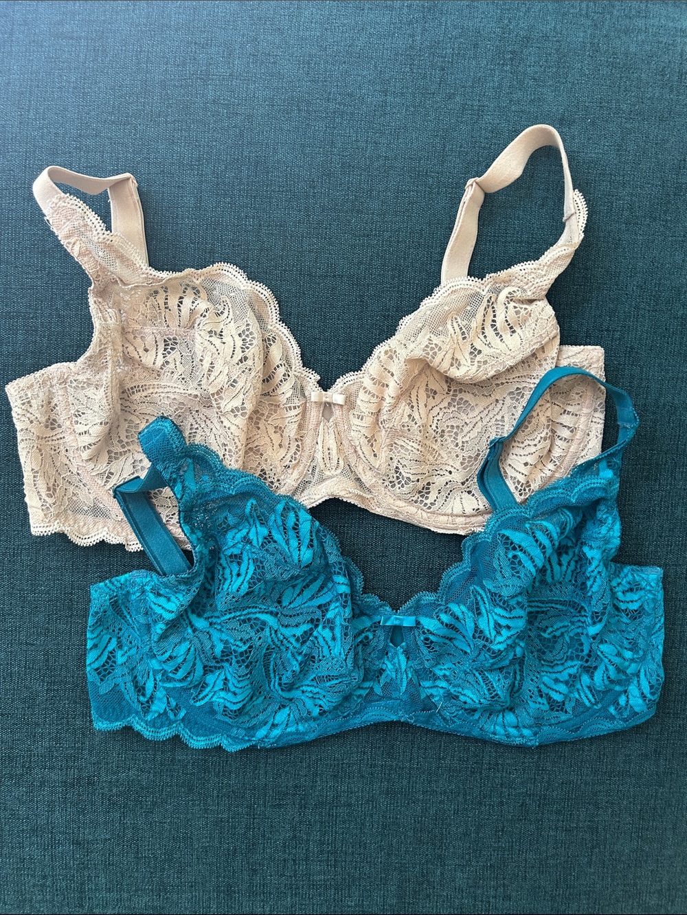 Felina Lace Underwire Bra Set in Teal and Beige